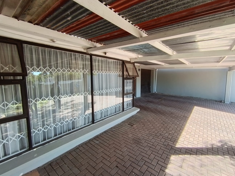 4 Bedroom Property for Sale in Baysville Eastern Cape